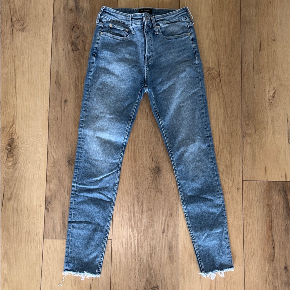 High-Rise Skinny Jeans in Medium Blue